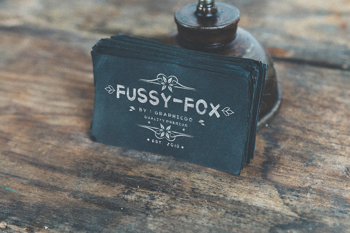 Fussy-Fox Font preview 4