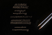 Hidario Signature Font, a Script Font by Indotitas (Thumbnail 5 of 7)