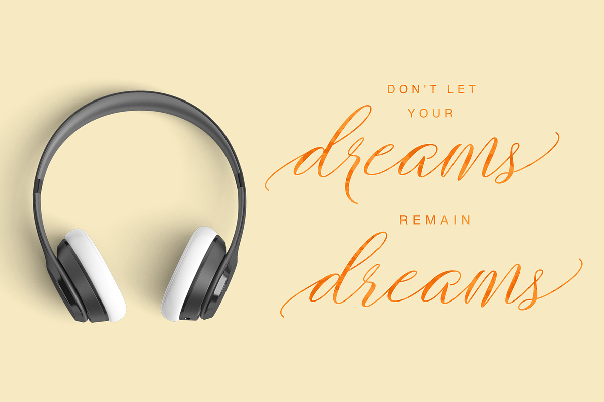 Brightshine Typeface preview 3
