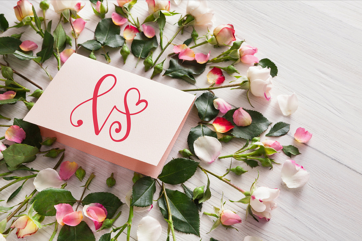 Hand Lettered Heart Monogram Font preview 6
