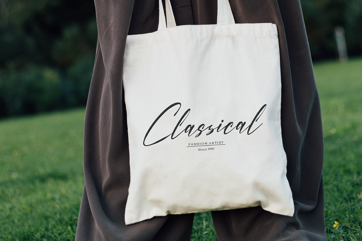 Faduga Elistonia Handwritten Script, a Script Font by gracetype_studio (Photo 5 of 12)