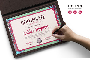 523. Modern Certificate Template
