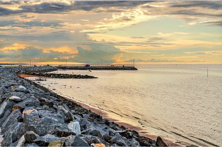 Picturesque Kingston Seawall Beach, a Nature Photo by Leonid Andronov