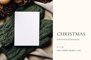 Cozy 5x7 Christmas Invitation Mockup
