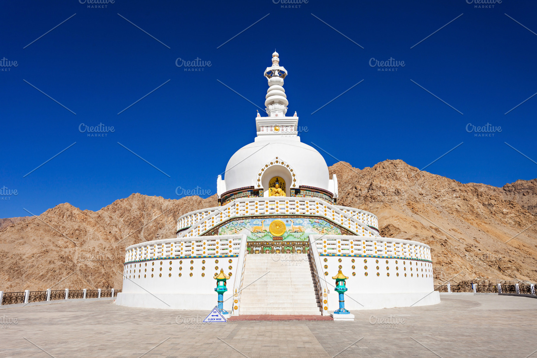 Shanti Stupa, a Photo by saiko3p