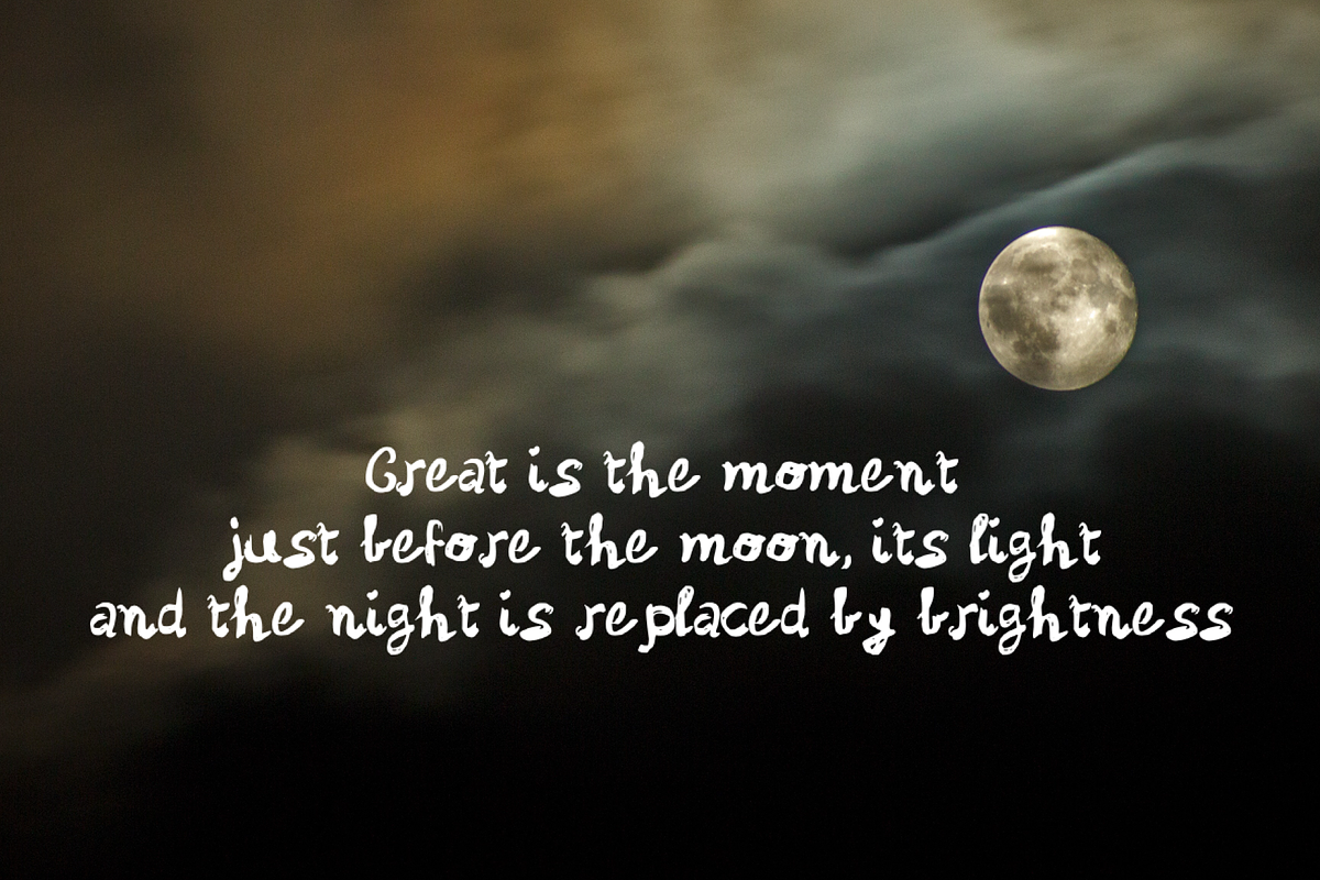 Qamar Handwritten Font preview 2