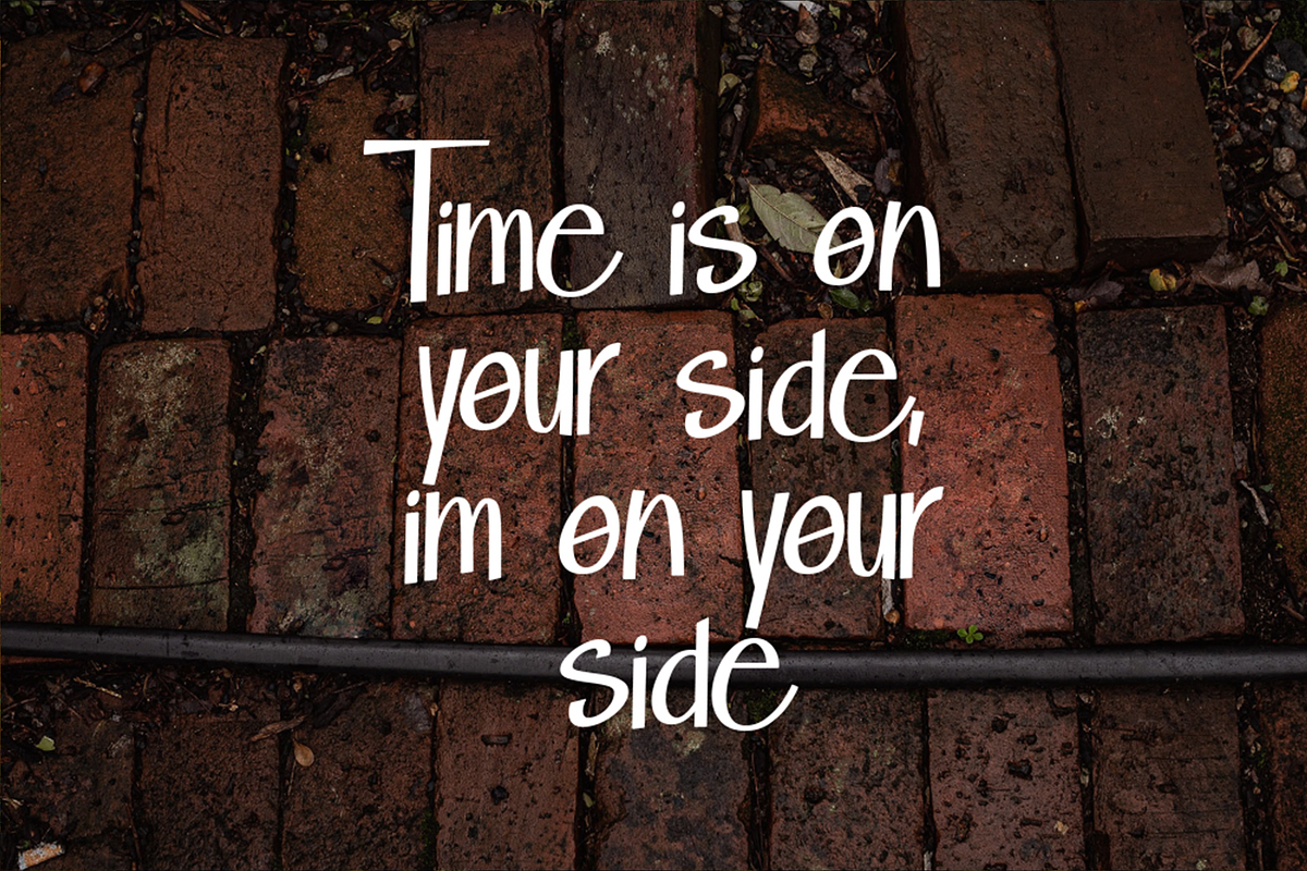 Lattek – Urban Tagging Fonts, a Font by Konstantine Studio (Photo 3 of 5)