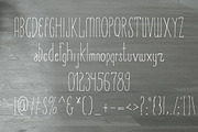 Amirah Display Font, a Font by Creativetacos (Thumbnail 2 of 5)