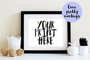 8X10 BLACK FRAME LANDSCAPE MOCKUP