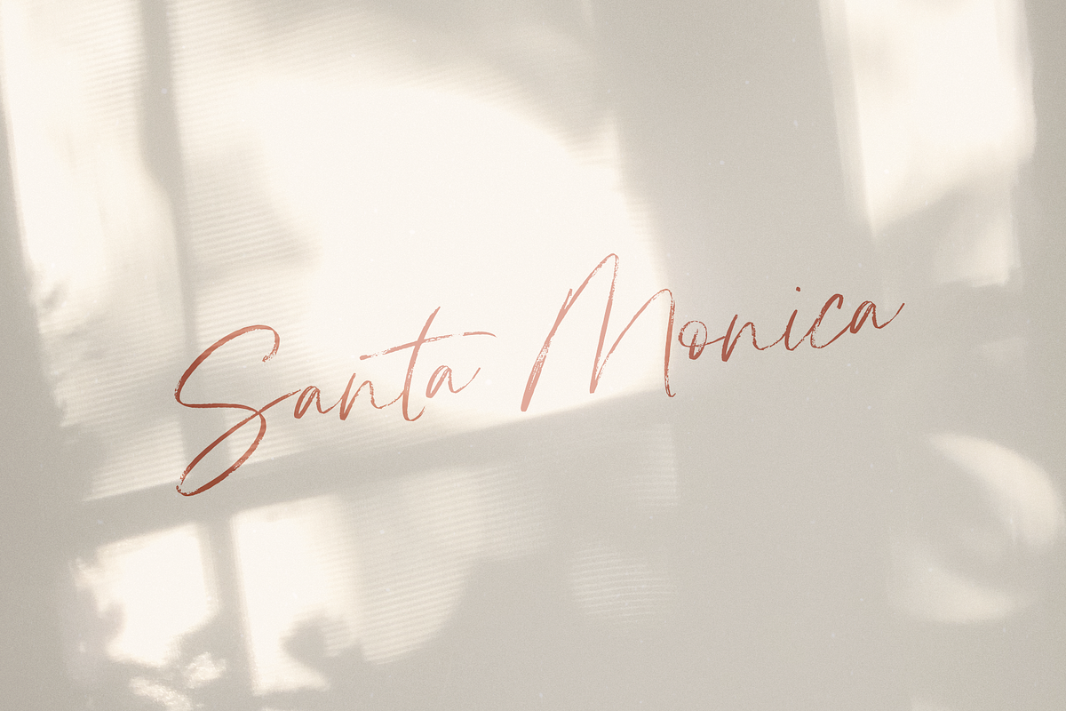 Manhattan | Brush Script Font preview 4