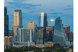 Harvest moon in the Austin skyline