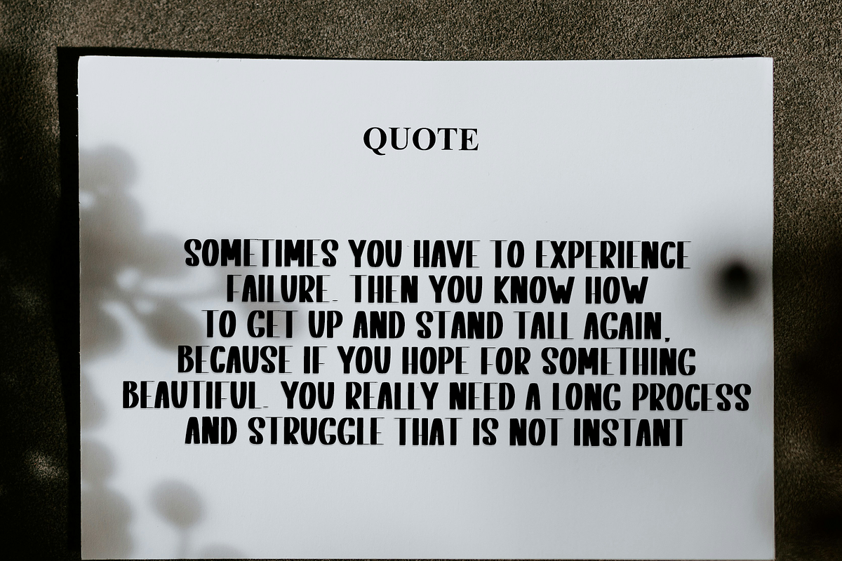 MONDAY, a Font by InermediaSTUDIO (Photo 3 of 8)