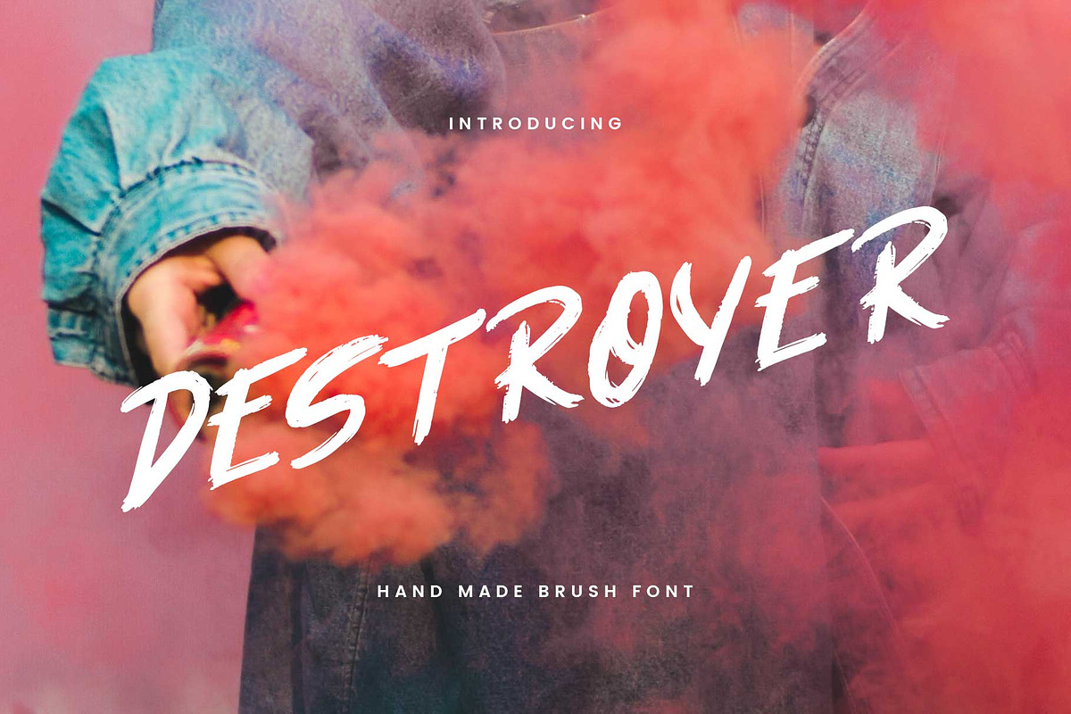 Destroyer — Brush Font