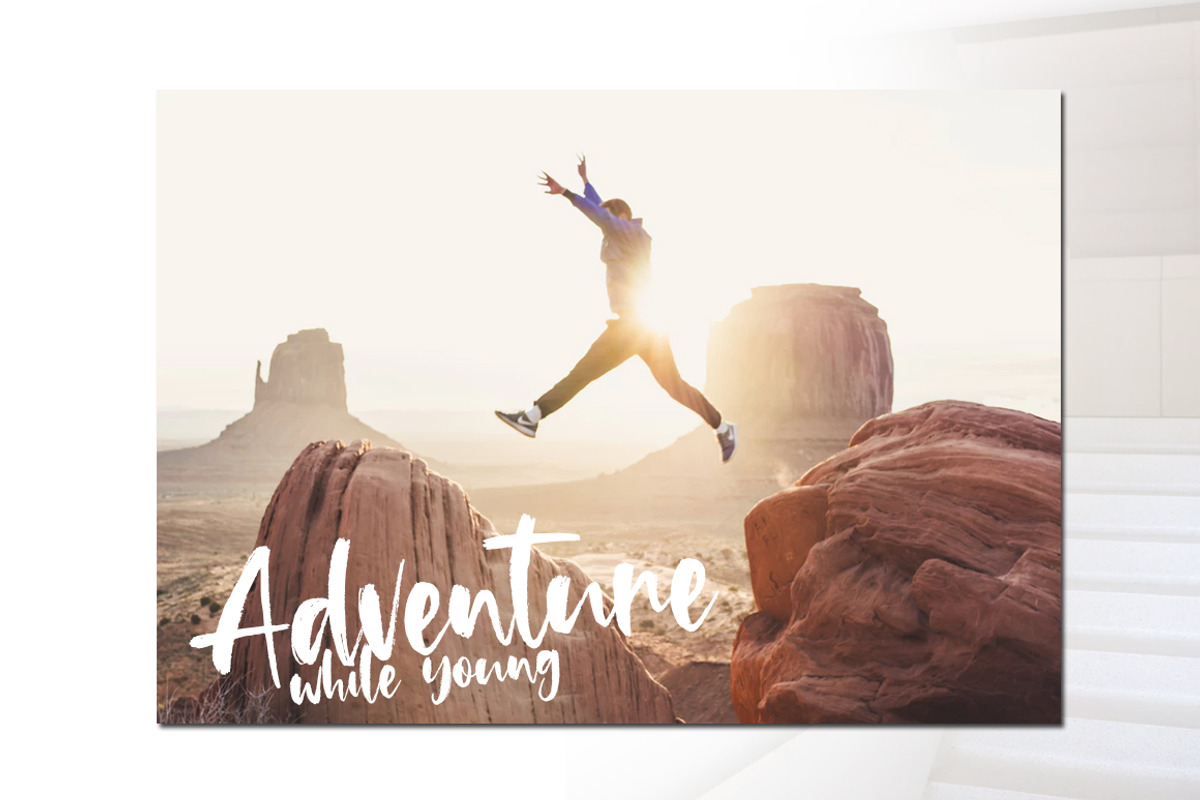 Tuckers Brush Font preview 6