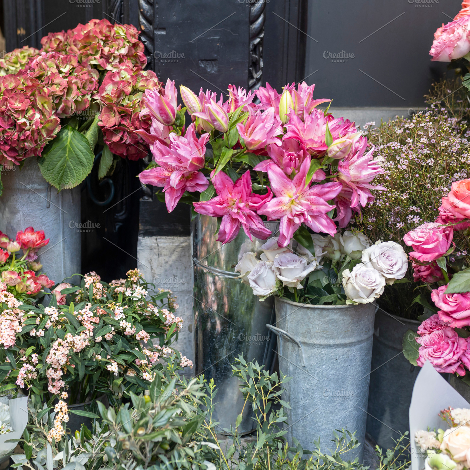 A floral arrangement, a Wallpaper Photo by Imaginarium