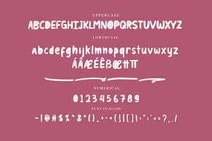 MOOGEE Playful Font