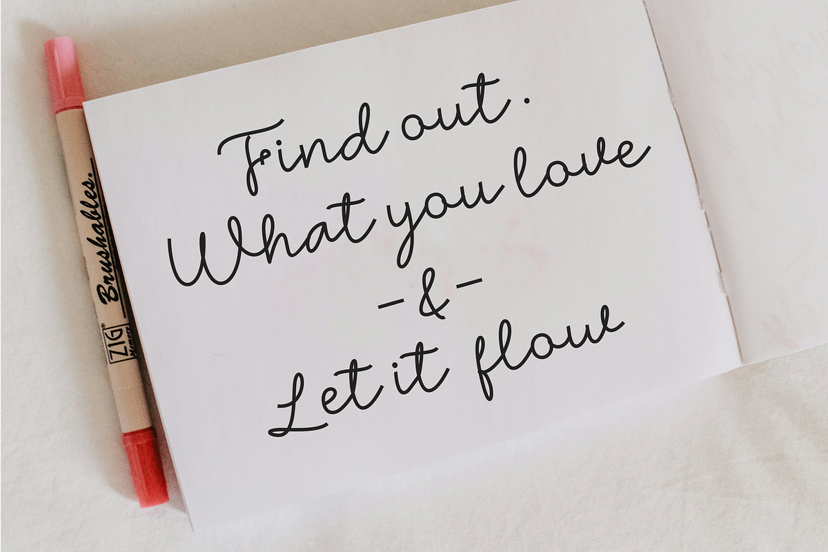Beritta, a Script Font by Sulthan Studio (Photo 4 of 7)