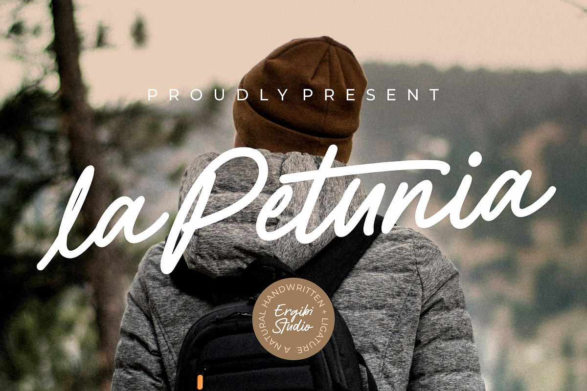 la Petunia - Natural Handwritten, a Handwritten Font by ErgibiStudio (Photo 1 of 10)