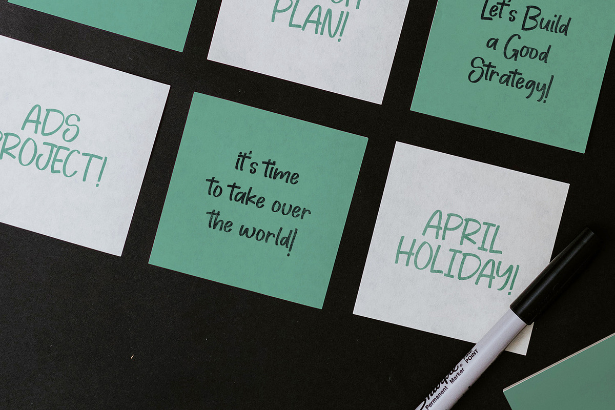 Blank Notes Handwritten Marker Font, a Font by Pixesia Studio (Photo 5 of 15)