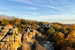 Overlook at Garden of the Gods in autumn with sandstone cliffs and colorful tre, a Nature Photo by AS photostudio