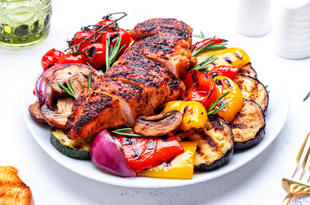 Grilled chicken and various vegetables. Paprika, zucchini, eggpl, a Food & Drink Photo by 5PH