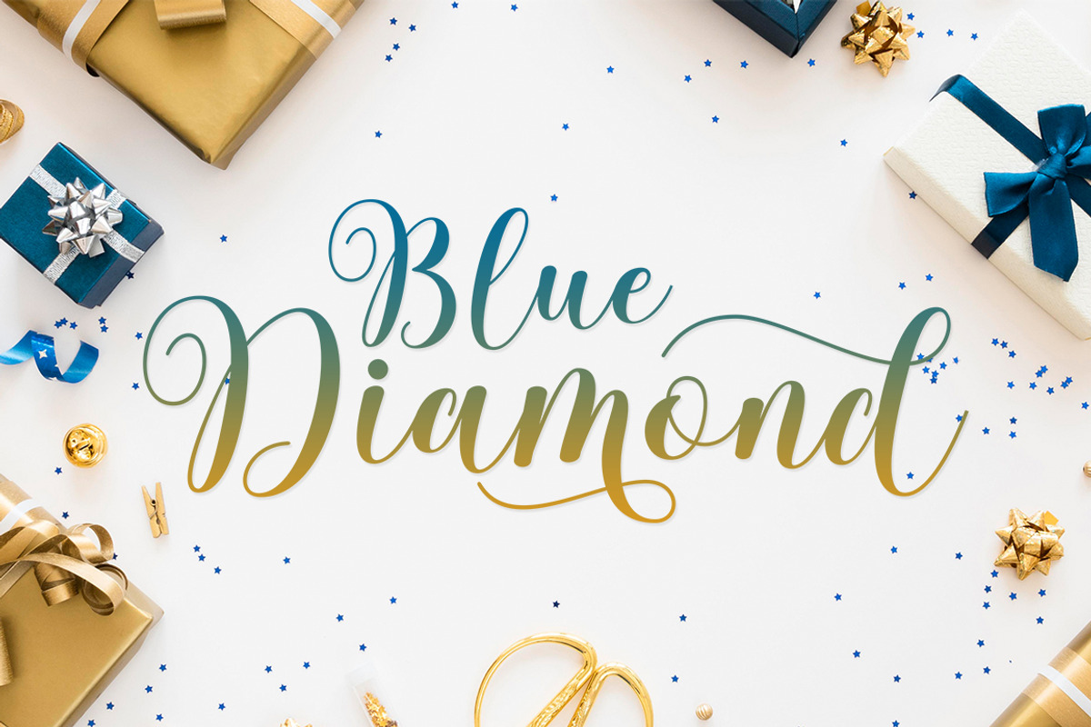 Family Queen, a Script Font by Rotterlab Studio (Photo 4 of 10)