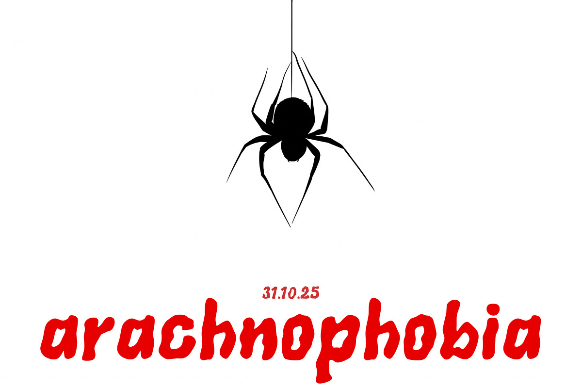 Fright - The Scary Display Font, a Handwritten Font by aeys_land (Photo 6 of 6)