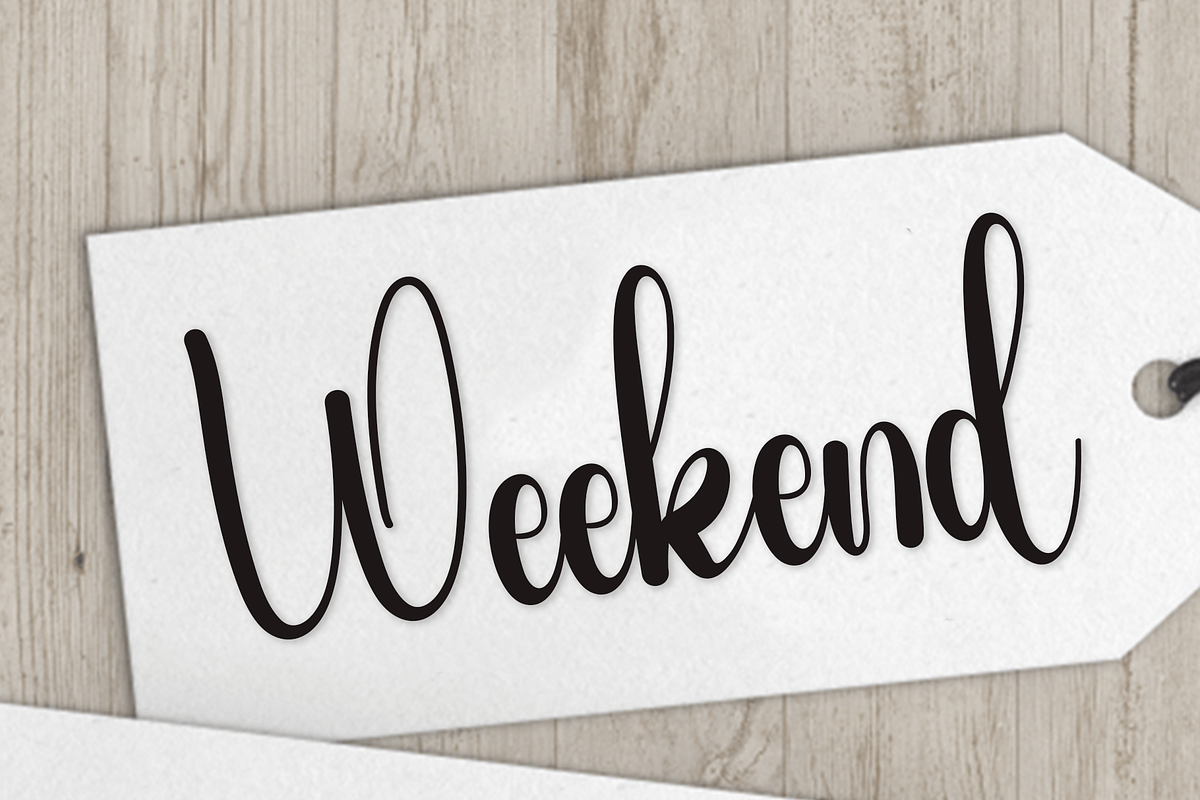 Camping Holiday, a Handwritten Font by InermediaSTUDIO (Photo 3 of 8)