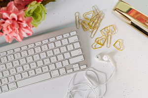 Keyboard and earbuds for office