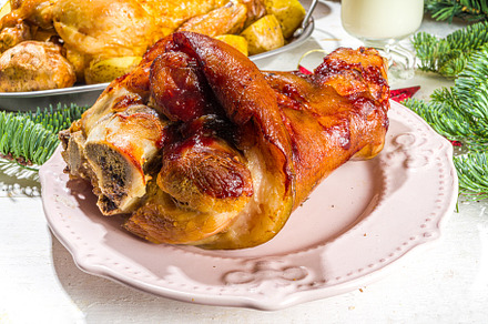 Festive Christmas dinner table, a Food & Drink Photo by Rimma