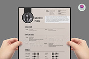 Modern, elegant CV template, a Resume Template by Chic templates (Thumbnail 3 of 3)