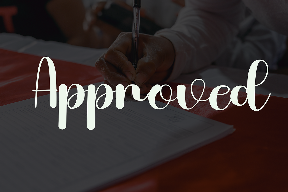 Beautiful Signature, a Script Font by InermediaSTUDIO (Photo 8 of 8)