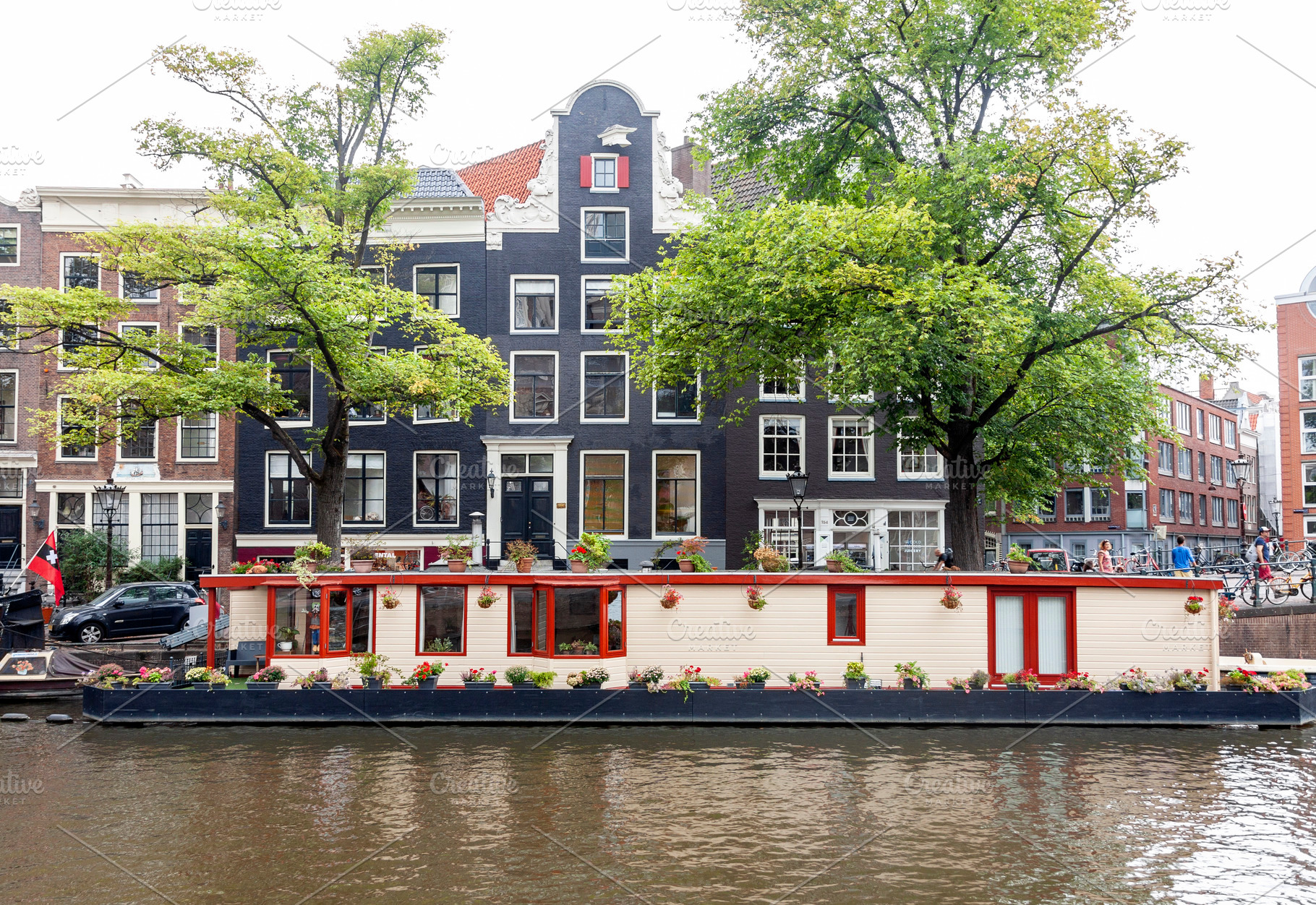 Traditional Amsterdam canal house, an Architecture Photo by BOOCYS