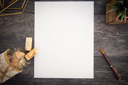 Boutique Plain Paper Mockup