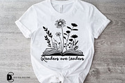 Book Lover Quotes SVG Design Bundle, an Object Graphic by FiveStarCrafting (Thumbnail 12 of 18)