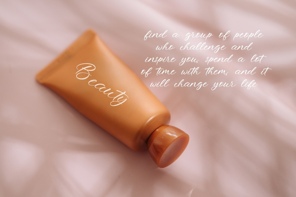 Roshiaty - Signature Casual Font, a Script Font by Dhabee (Photo 10 of 14)