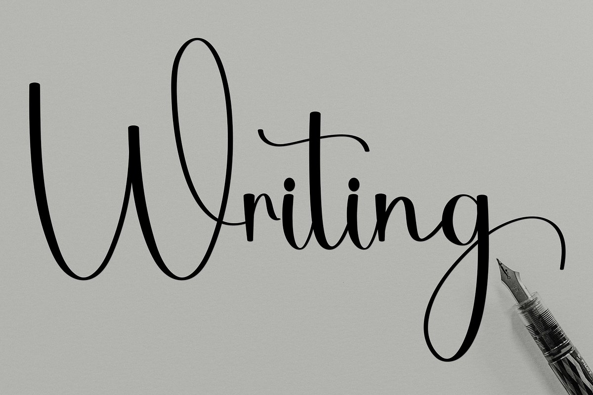 Hello Spooky, a Handwritten Font by FreshTypeINK (Photo 6 of 8)