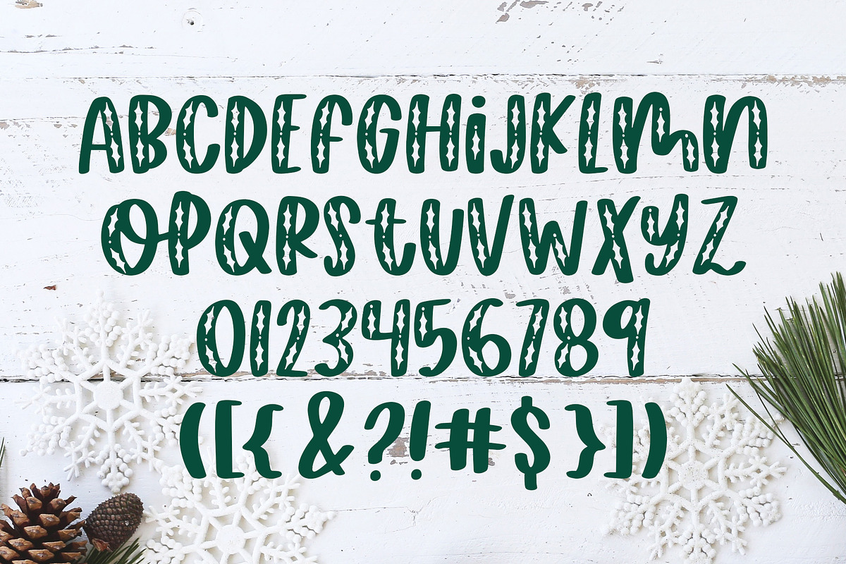 Happy Hollydays, Christmas Font preview 8