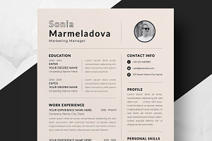 Simple Resume with Photo Option, a Resume Template by ResumeInventor