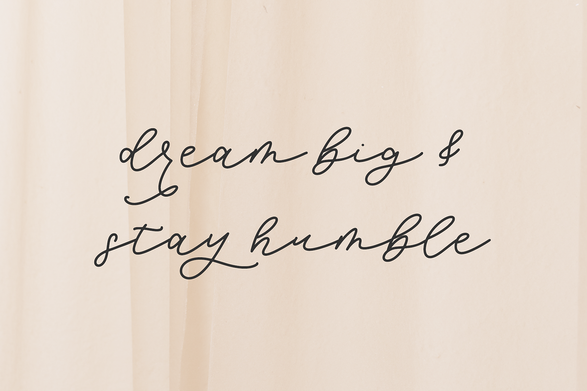 Lunabelle Script Font, a Handwritten Font by Beck McCormick (Photo 9 of 10)