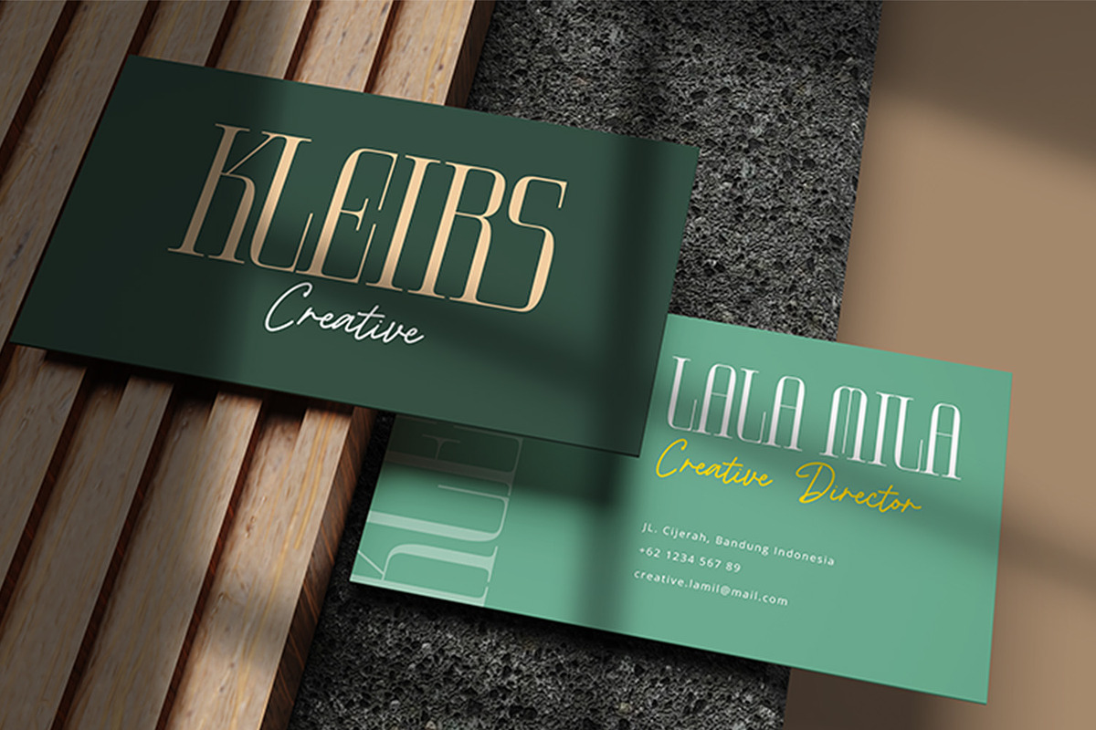 Star Castle, a Serif Font by Nathatype (Photo 5 of 11)