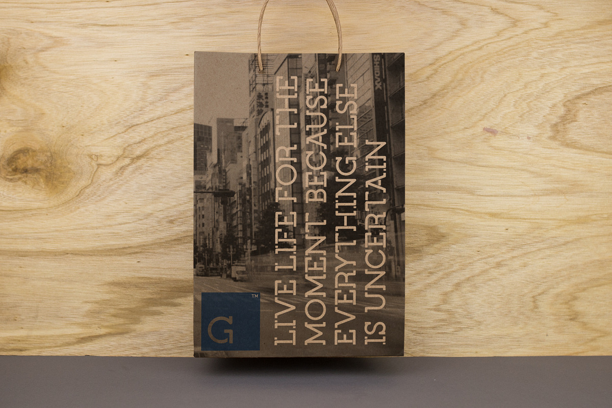 Quercia | Logo Stencil Slab Font preview 3