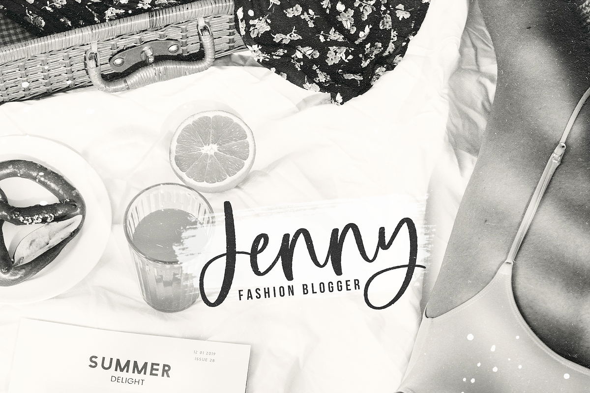 Moonline | Handwritten Script Font preview 4