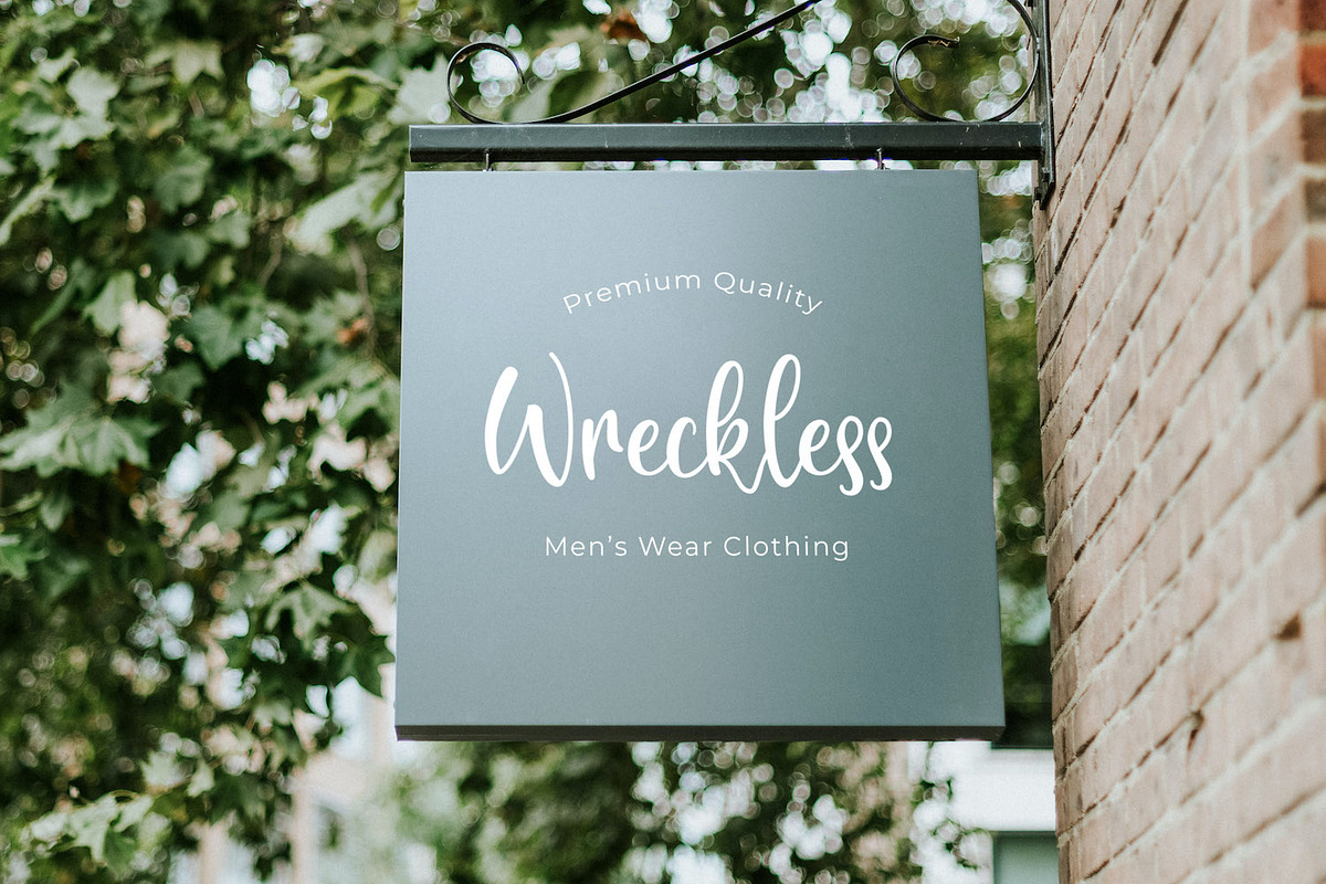 Britany Queens - Handwritten Font, a Script Font by StringLabs (Photo 4 of 11)