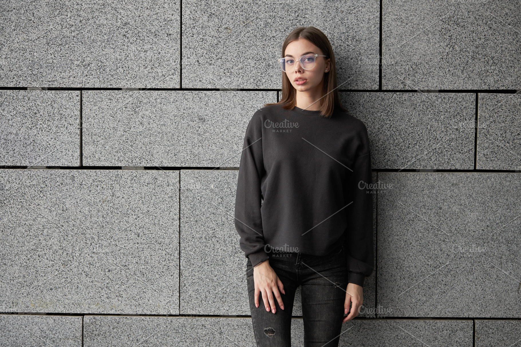 Woman wearing black sweatshirt, a Beauty & Fashion Photo by 5max