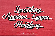 Aurisha Script, a Script Font by Matra Creative (Thumbnail 4 of 7)