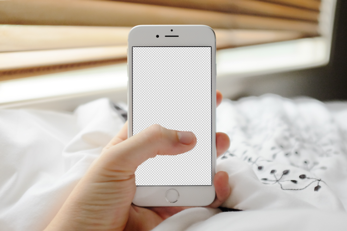 4 iPhone 6 Mockups, an iPhone Mockup by Homescreen Pro (Photo 4 of 5)