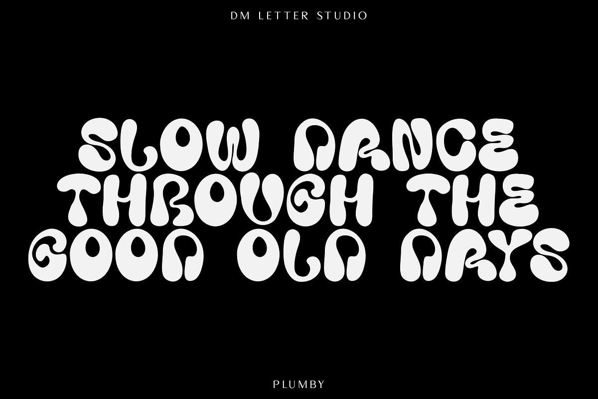 Plumby, a Font by Dm Studio (Photo 2 of 8)