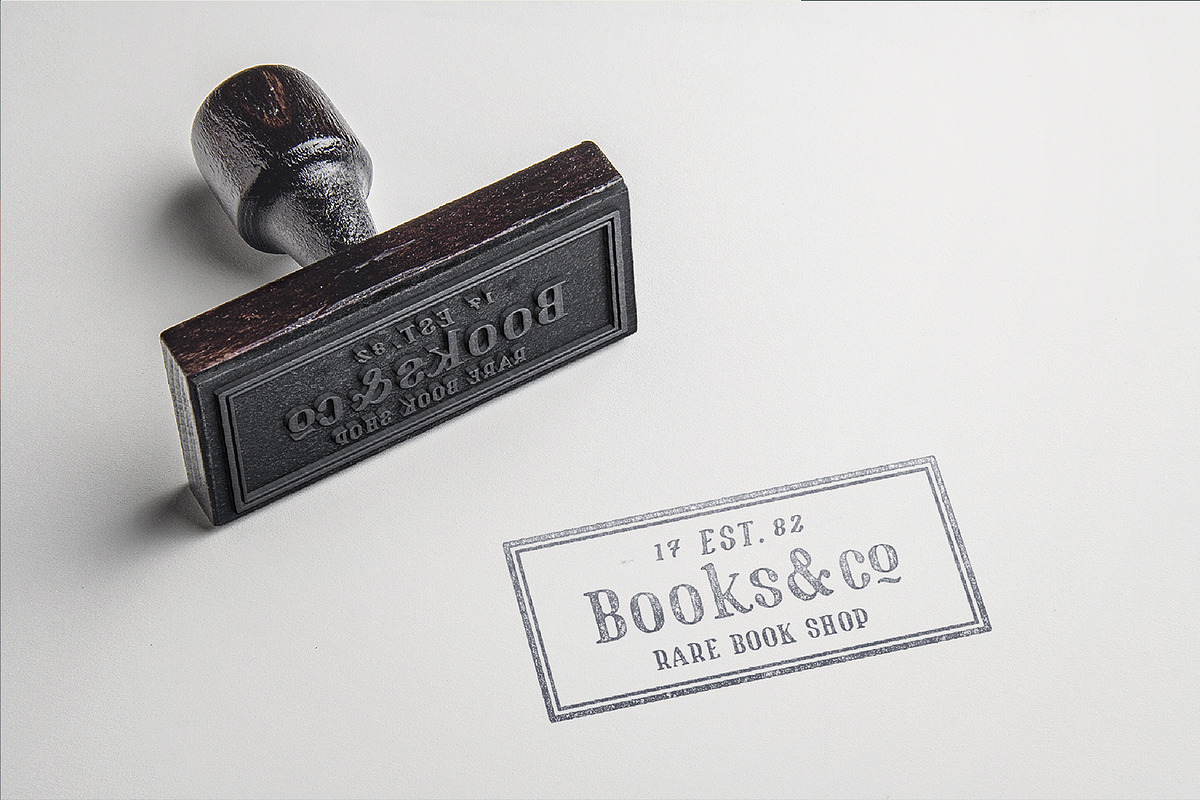 Marinaio Family + Ornaments, a Serif Font by Hederae Type Foundry (Photo 11 of 11)