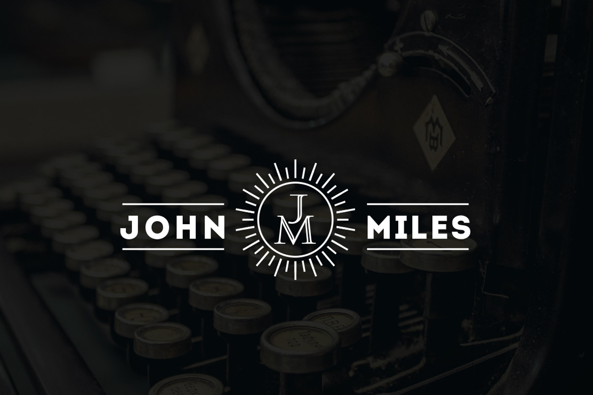 5 Vintage Logos, a Branding & Logo Template by DesignLux (Photo 5 of 5)
